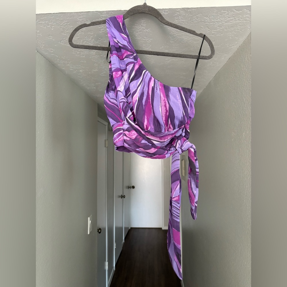 H&M top, purple. Size small.